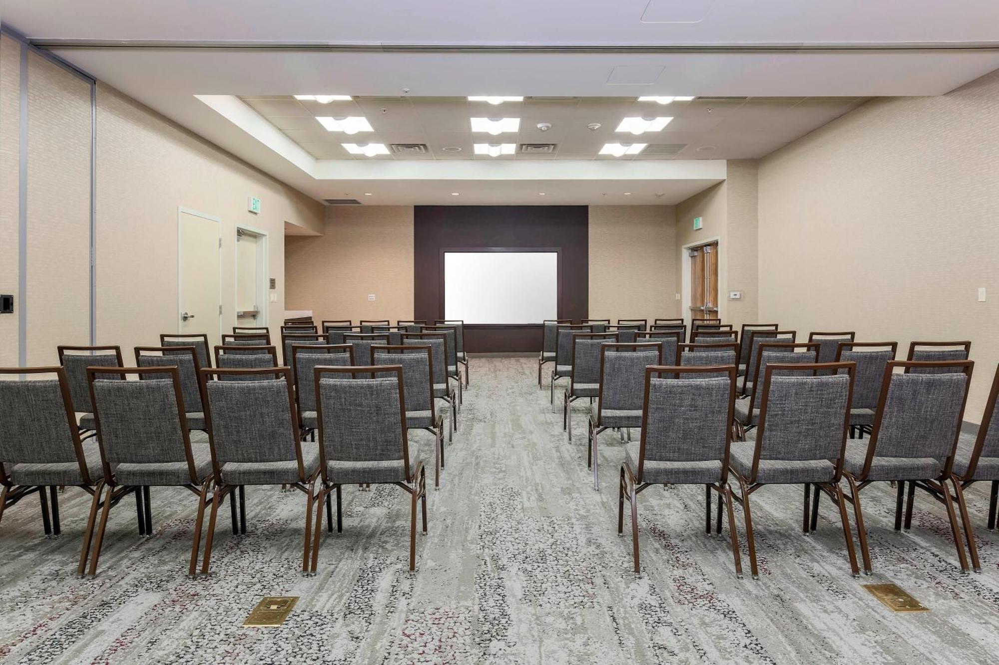 Courtyard By Marriott San Jose Campbell Hotel Exterior photo