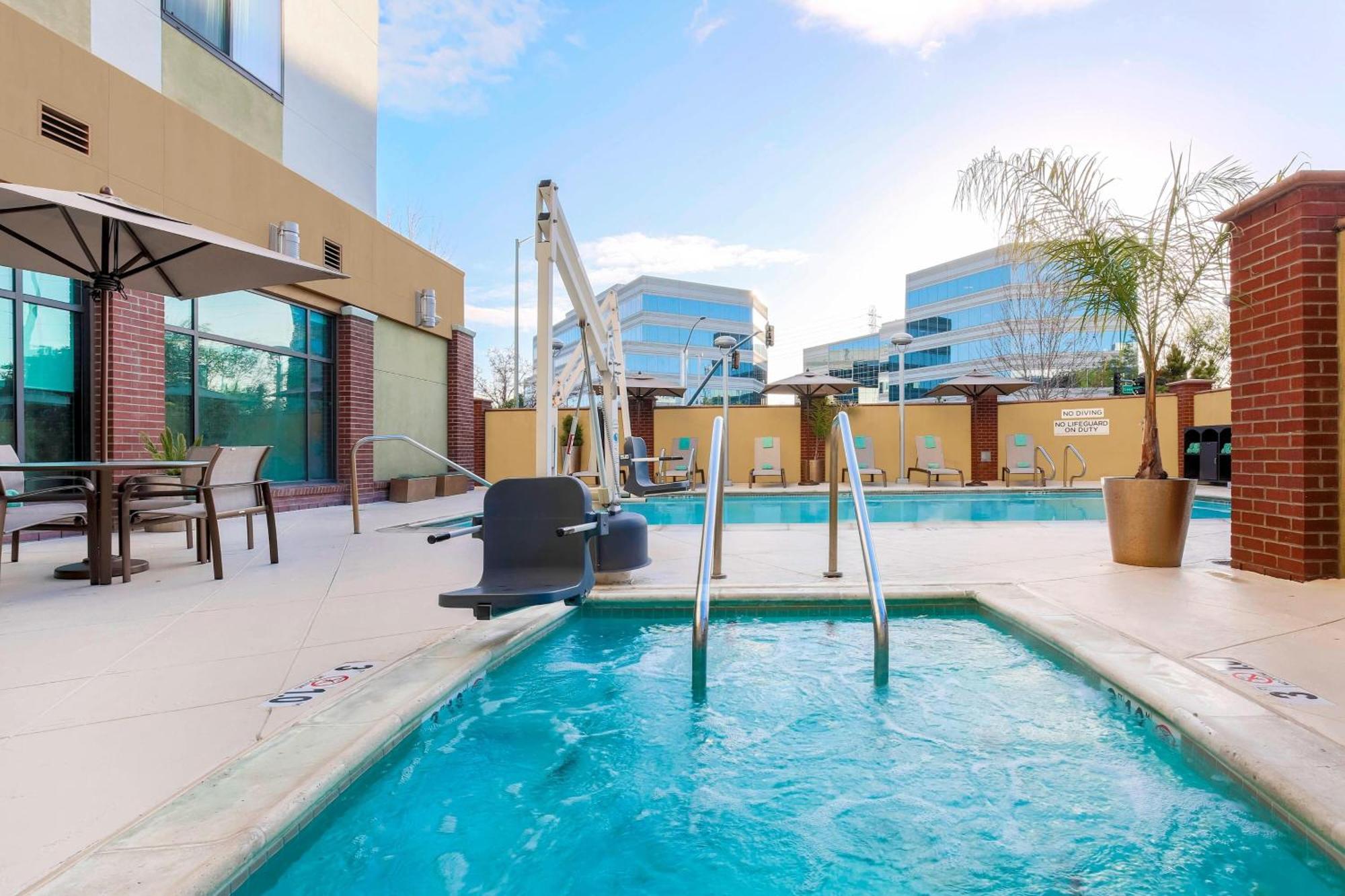 Courtyard By Marriott San Jose Campbell Hotel Exterior photo