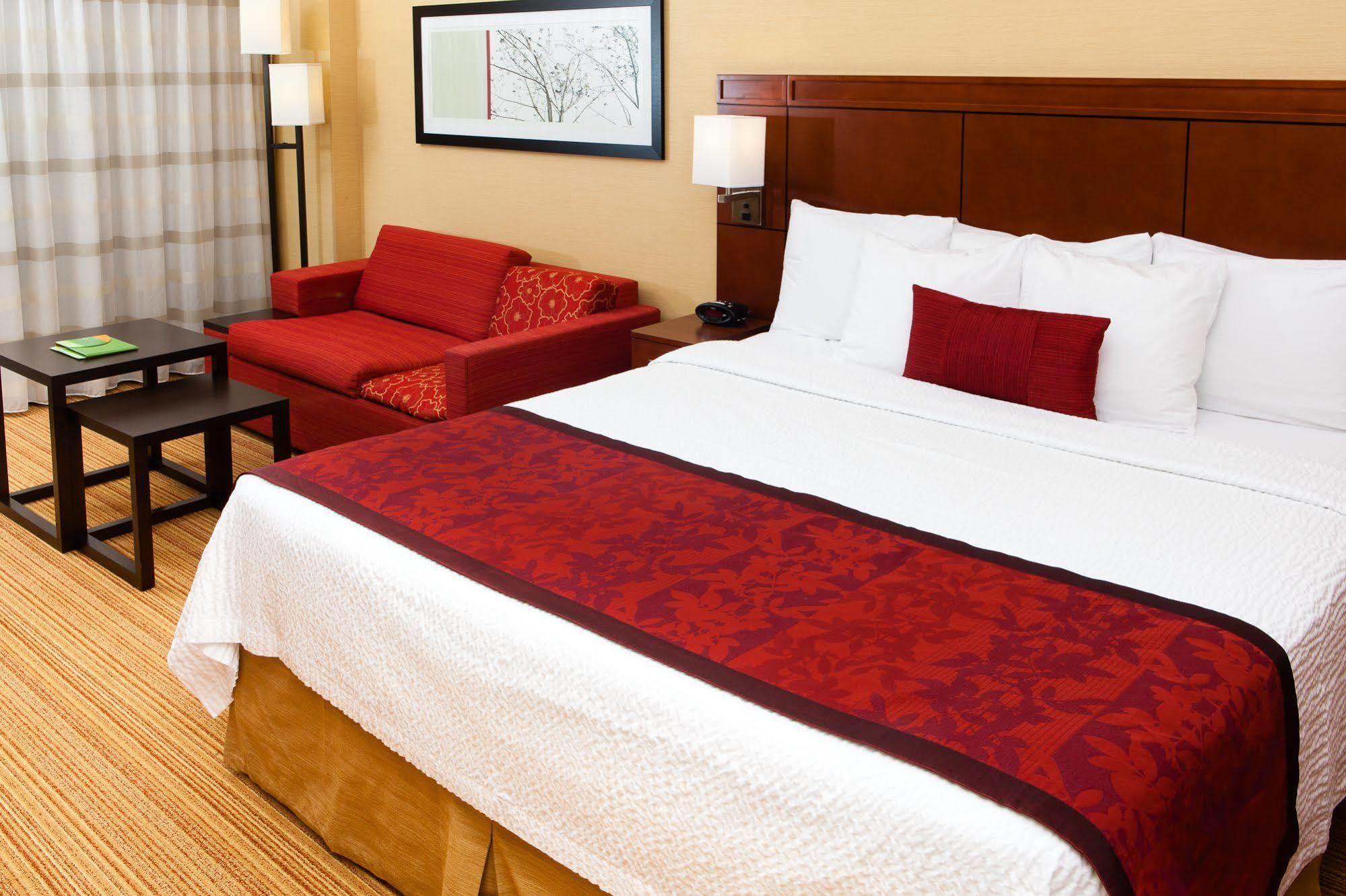 Courtyard By Marriott San Jose Campbell Hotel Exterior photo