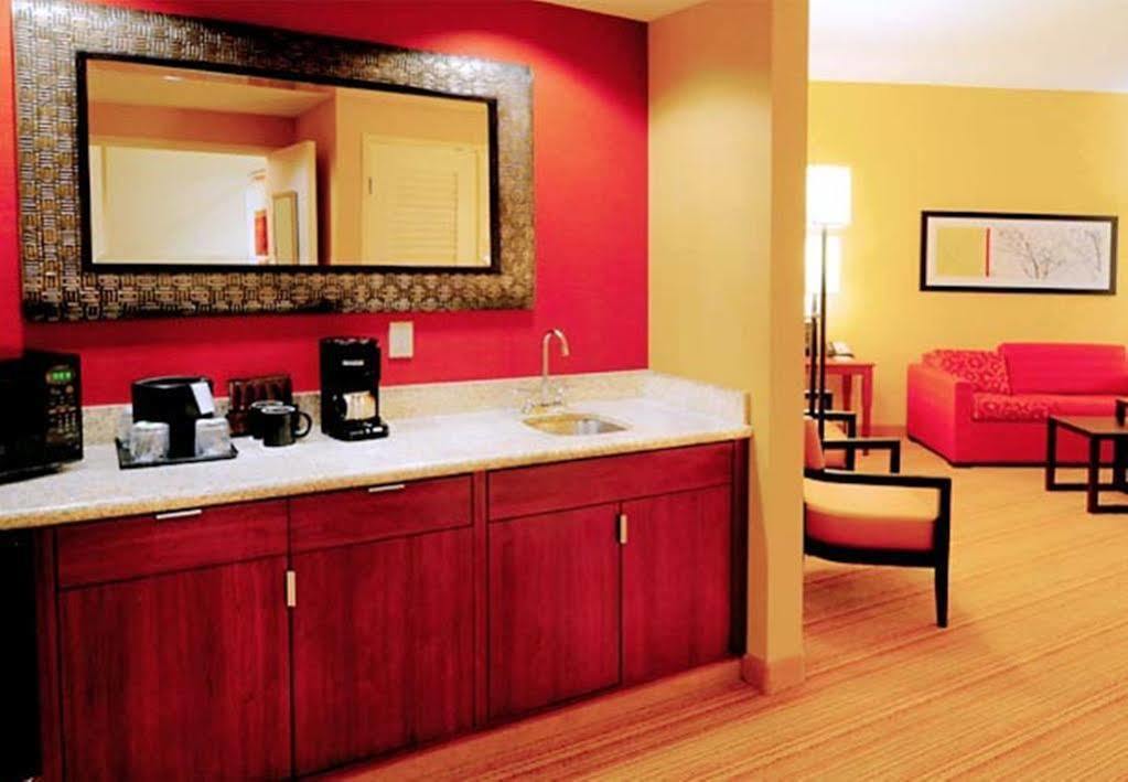 Courtyard By Marriott San Jose Campbell Hotel Exterior photo