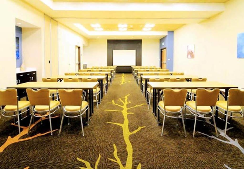 Courtyard By Marriott San Jose Campbell Hotel Exterior photo