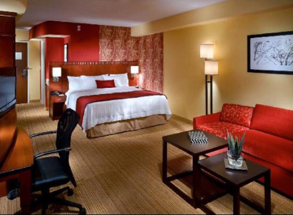 Courtyard By Marriott San Jose Campbell Hotel Exterior photo